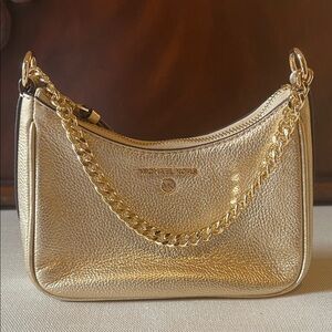 MICHAEL Michael Jet Set Charm Pouchette